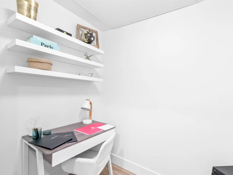 309-2250 E 1st Avenue, Vancouver, BC, V5N 1B6 - 2