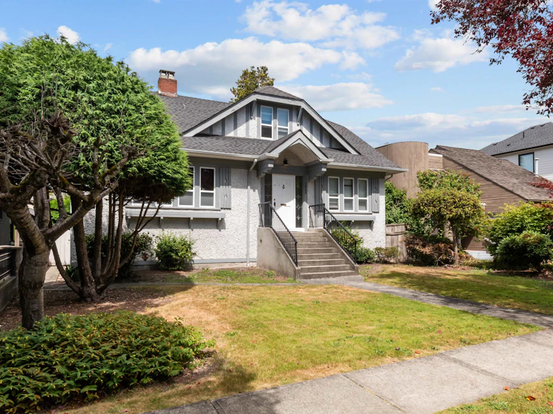 1945 W 45th Avenue, Vancouver BC V6M 2H7