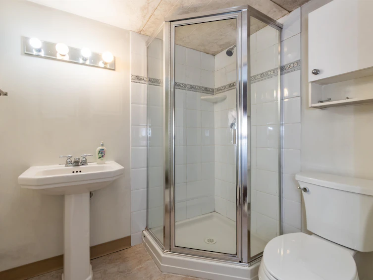 1945 W 45th Avenue, Vancouver, BC, V6M 2H7 - 19
