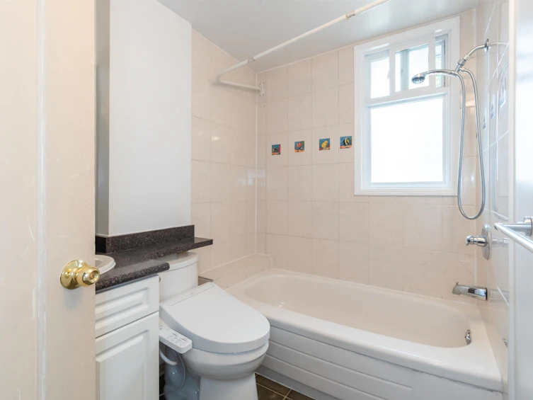 1945 W 45th Avenue, Vancouver, BC, V6M 2H7 - 11