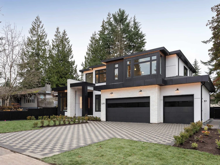 881 Porter Street, Coquitlam, BC, V3J 5B9 - 2