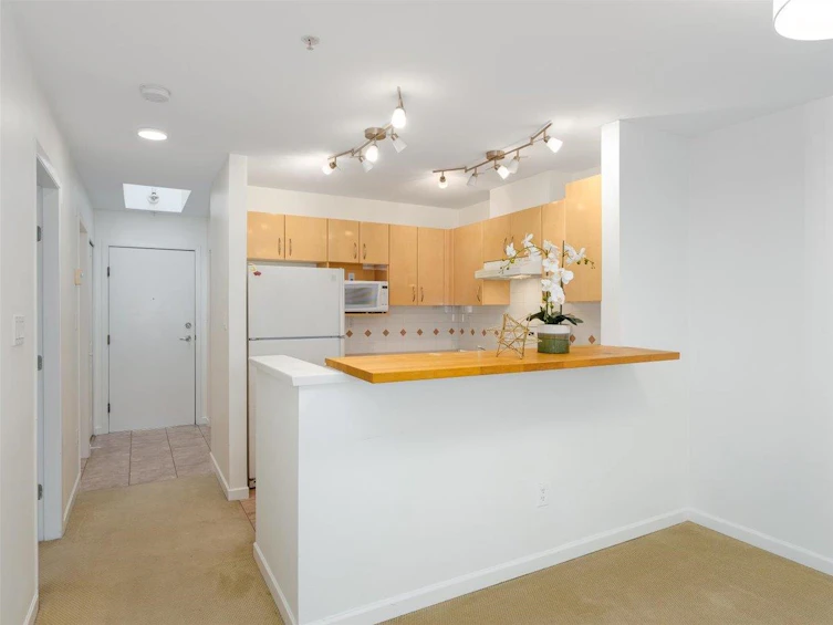 408-3083 W 4th Avenue, Vancouver, BC, V6K 1R5 - 5