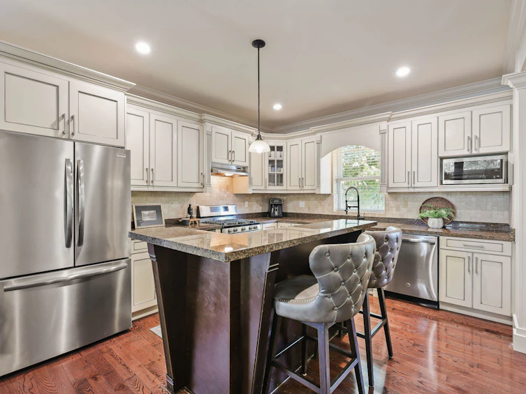 5017 223 Street, Langley, BC, V2Y 2V4 - 5