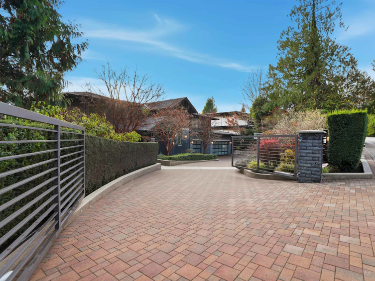 720 Parkside Road, West Vancouver, BC, V7S 1P3 - 2
