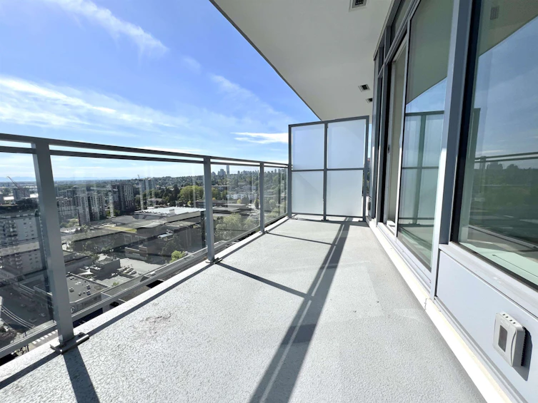 2406-618 Carnarvon Street, New Westminster, BC, V3M 1E9 - 3