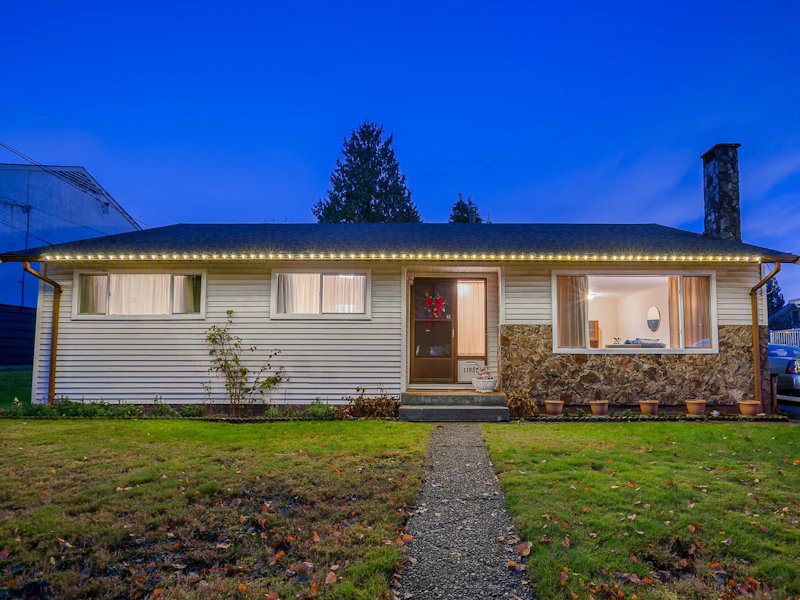 11055 Oriole Drive, Surrey BC V3R 5A7