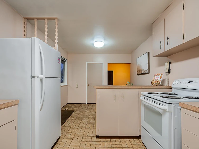 11055 Oriole Drive, Surrey, BC, V3R 5A7 - 11