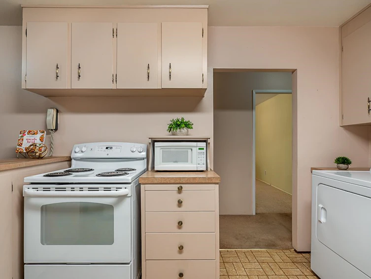 11055 Oriole Drive, Surrey, BC, V3R 5A7 - 8