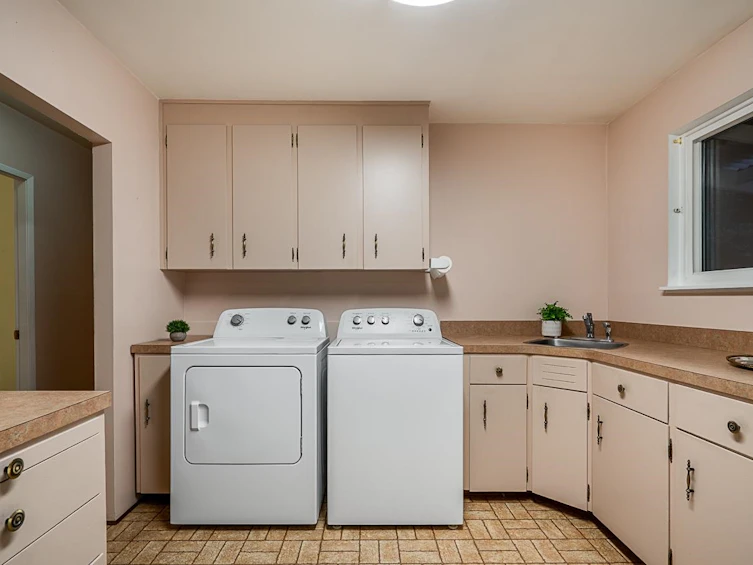 11055 Oriole Drive, Surrey, BC, V3R 5A7 - 9