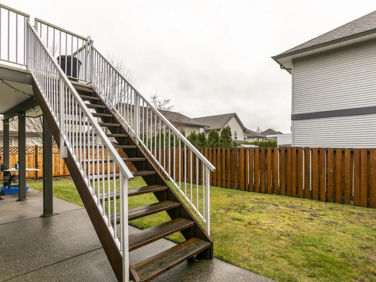 8343 Harris Street, Mission, BC, V2V 7P5 - 4