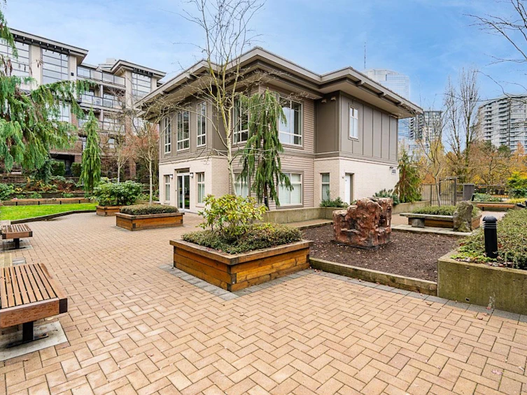 215-13468 King George Boulevard, Surrey, BC, V3T 0H5 - 22