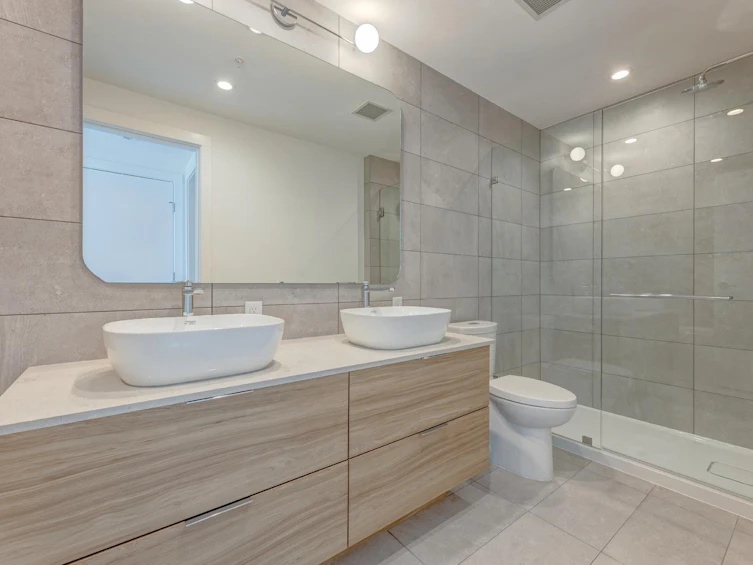 303-2375 Emery Court, North Vancouver, BC, V7J 0E8 - 17