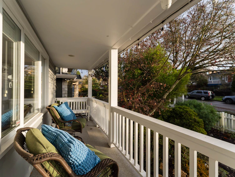 231 E 40th Avenue, Vancouver, BC, V5W 1L7 - 3