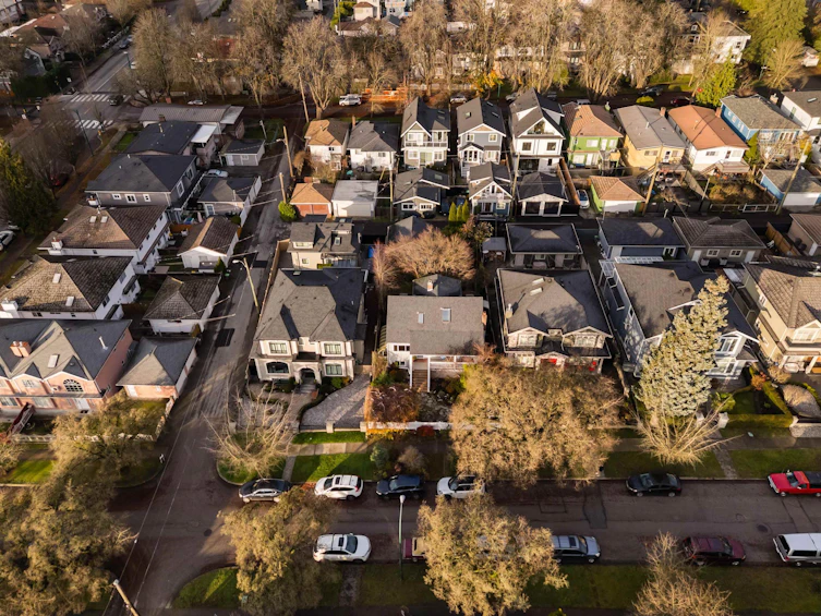 231 E 40th Avenue, Vancouver, BC, V5W 1L7 - 38