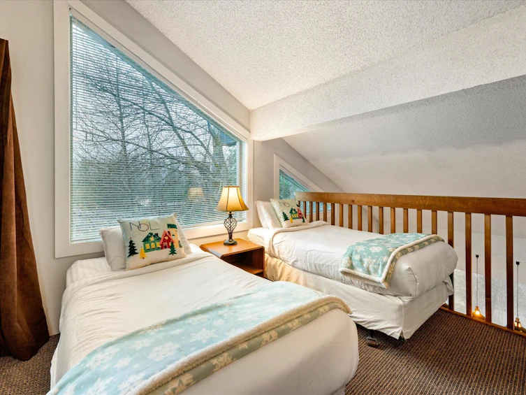 320-2021 Karen Crescent, Whistler, BC, V8E 0H1 - 16