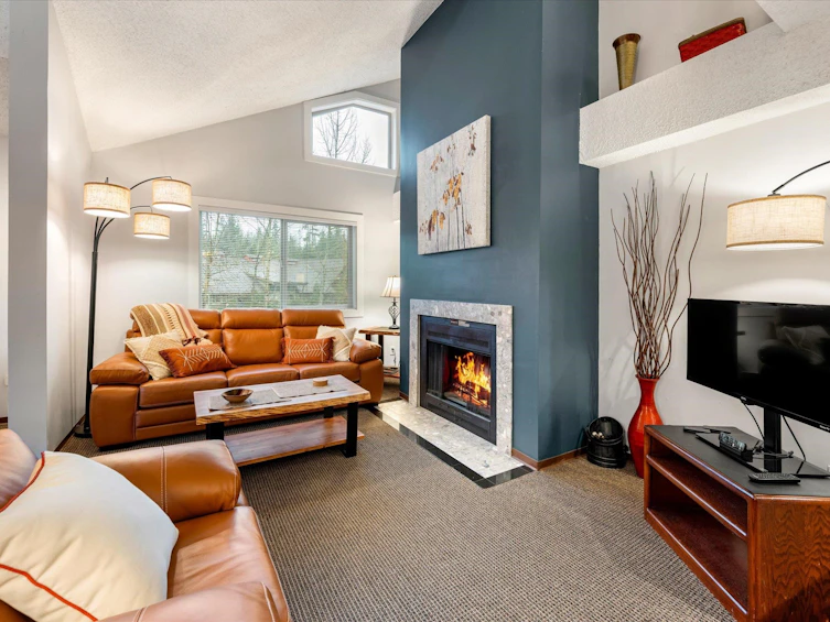 320-2021 Karen Crescent, Whistler, BC, V8E 0H1 - 2