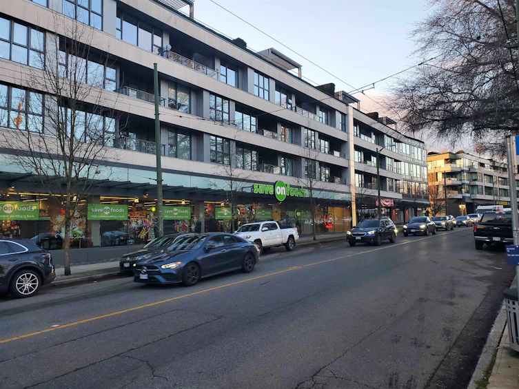 7475 West Boulevard, Vancouver, BC, V6P 5S2 - 38