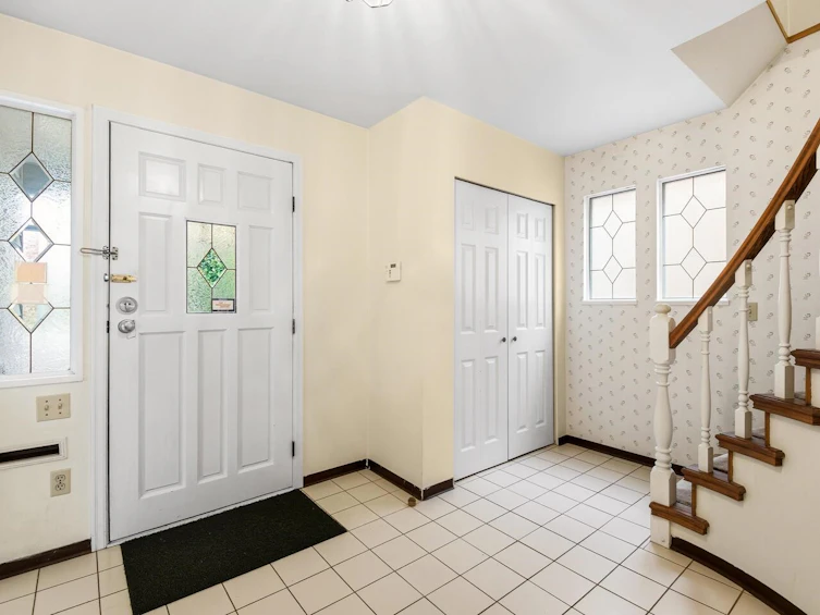 7475 West Boulevard, Vancouver, BC, V6P 5S2 - 5
