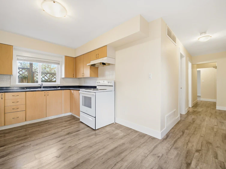 4533 Knight Street, Vancouver, BC, V5N 3M8 - 19