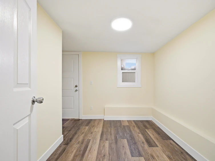 4533 Knight Street, Vancouver, BC, V5N 3M8 - 16
