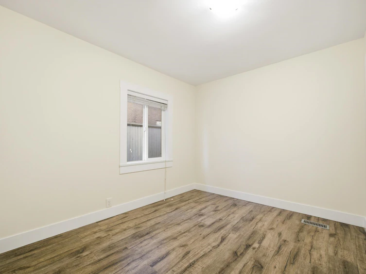 4533 Knight Street, Vancouver, BC, V5N 3M8 - 14
