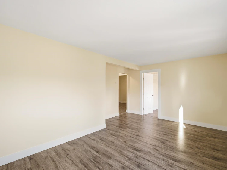 4533 Knight Street, Vancouver, BC, V5N 3M8 - 7