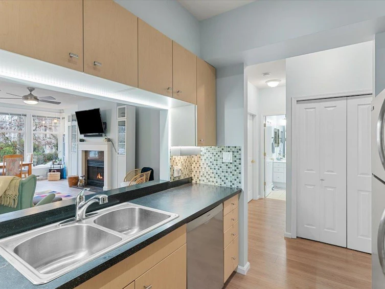 102-20228 54th Avenue, Langley, BC, V3A 3W3 - 14