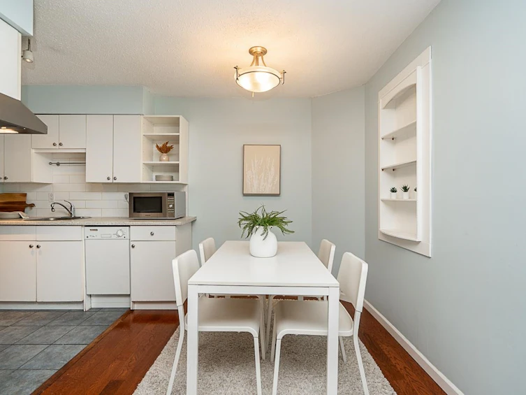 114-1950 W 8th Avenue, Vancouver, BC, V6J 1W3 - 11