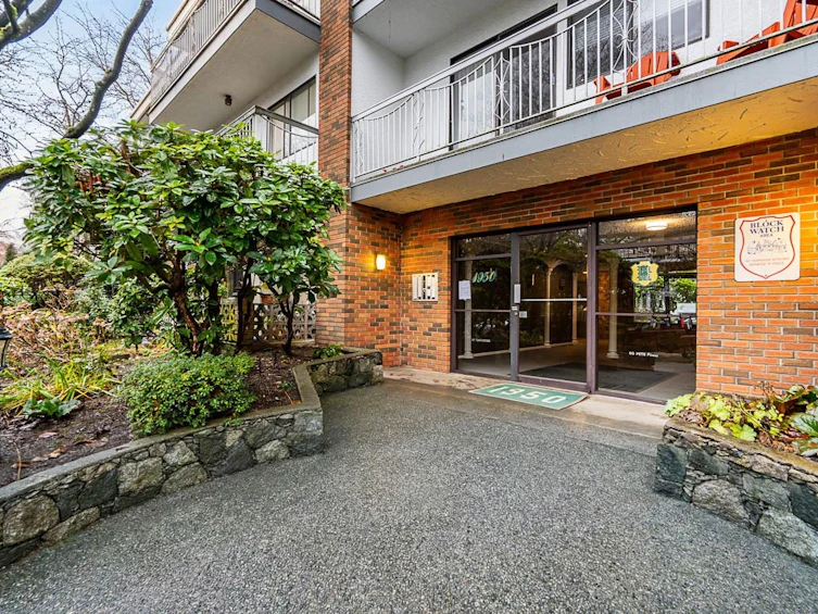 114-1950 W 8th Avenue, Vancouver, BC, V6J 1W3 - 23