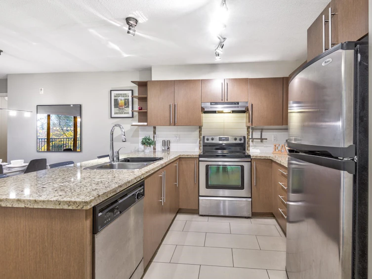 209-2088 Beta Avenue, Burnaby, BC, V5C 0C8 - 3