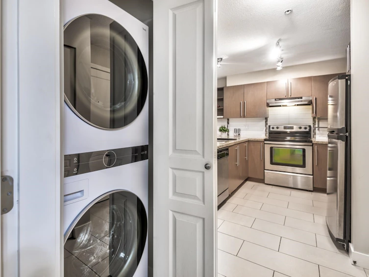 209-2088 Beta Avenue, Burnaby, BC, V5C 0C8 - 18