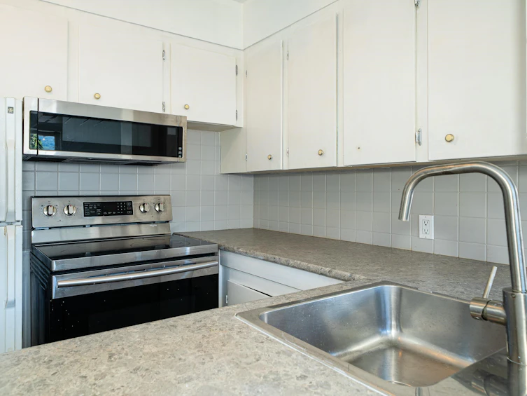 432 W 25th Street, North Vancouver, BC, V7N 2G2 - 25