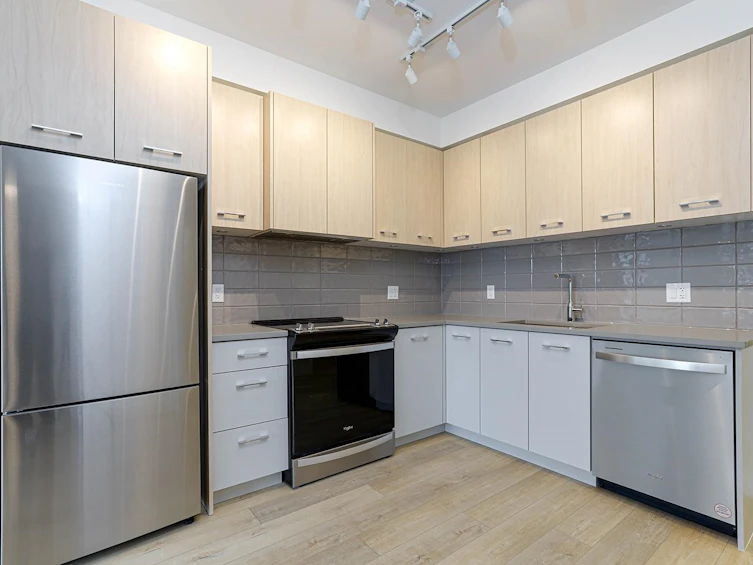 411-4933 Clarendon Street, Vancouver, BC, V5R 0J6 - 5