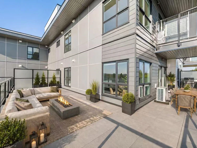 502-5398 207 Street, Langley, BC, V3A 2E6