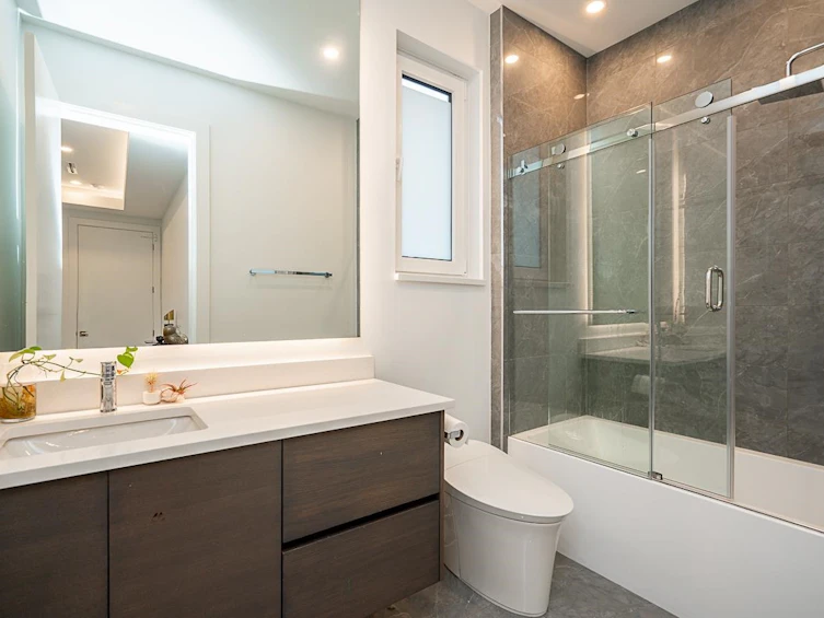 1026 Belmont Avenue, North Vancouver, BC, V7R 1K2 - 13