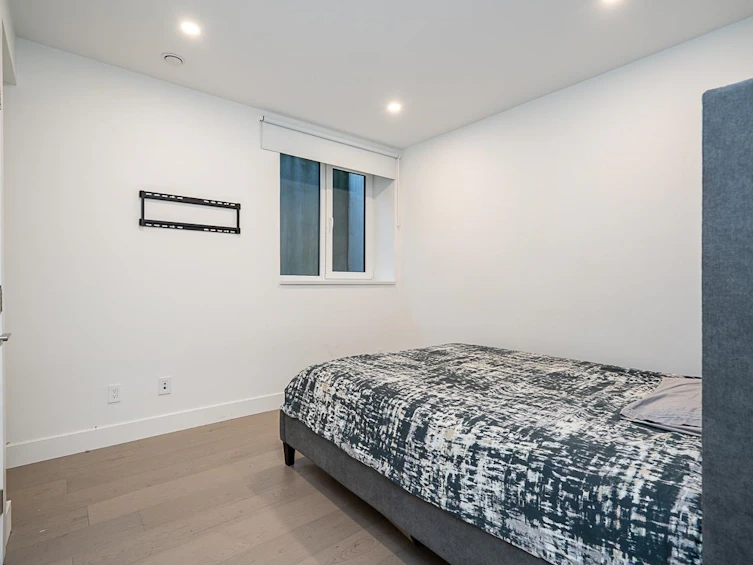1026 Belmont Avenue, North Vancouver, BC, V7R 1K2 - 34