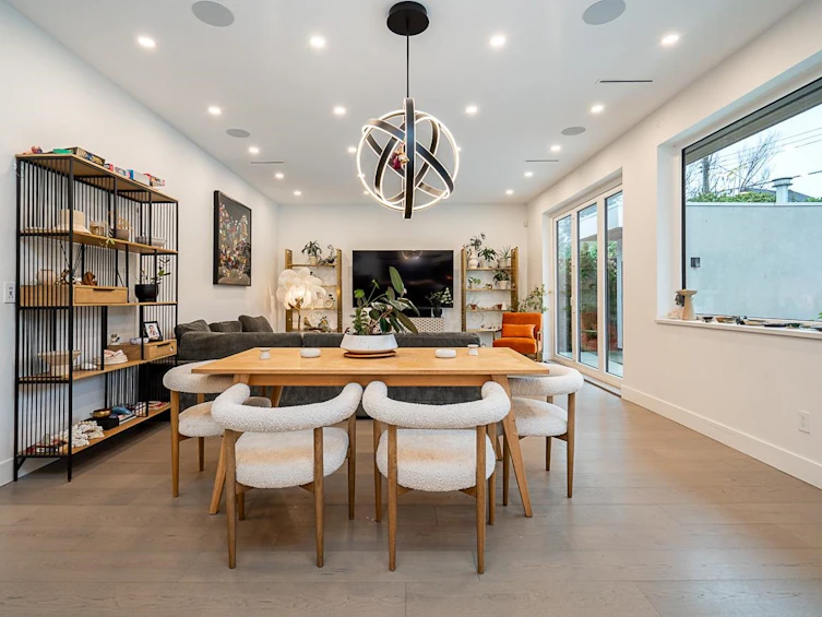 1026 Belmont Avenue, North Vancouver, BC, V7R 1K2 - 4