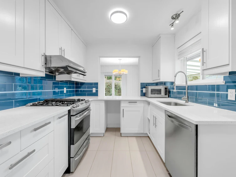 50 Glenmore Drive, West Vancouver, BC, V7S 1A7 - 15