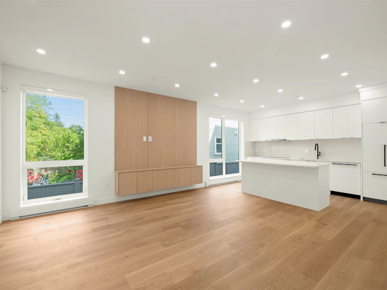 1904 E 8th Avenue, Vancouver, BC, V5N 1T8 - 3