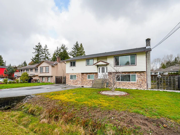 14145 101 Avenue, Surrey, BC, V3T 1L7 - 3