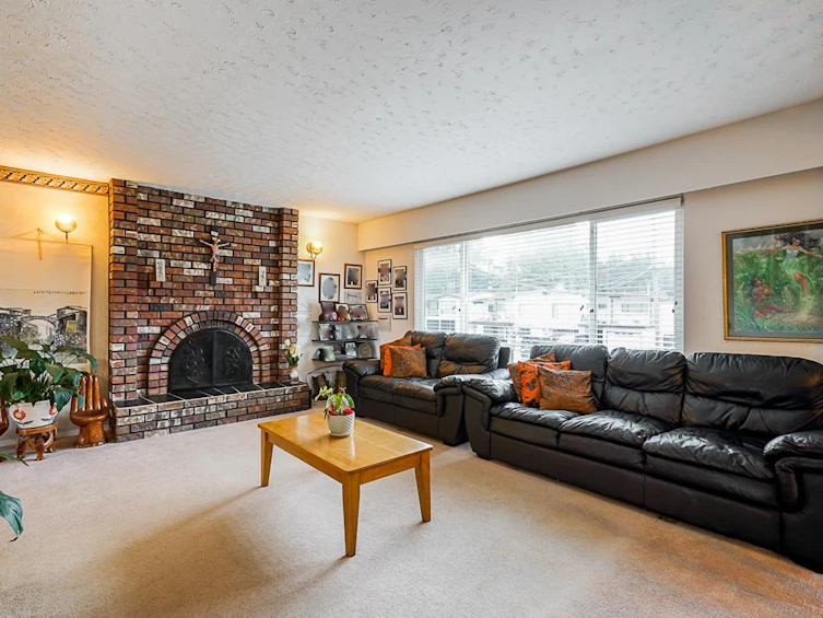 14145 101 Avenue, Surrey, BC, V3T 1L7 - 4