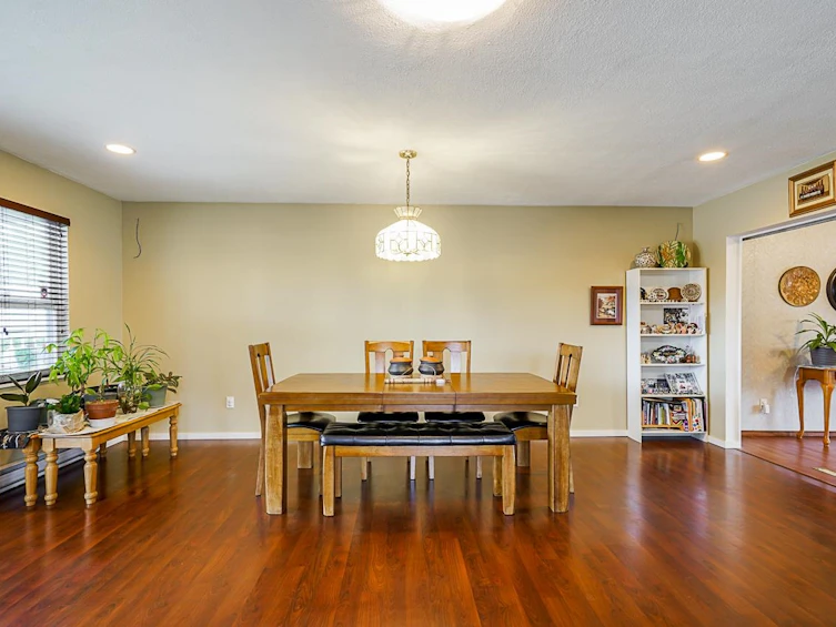 14145 101 Avenue, Surrey, BC, V3T 1L7 - 12