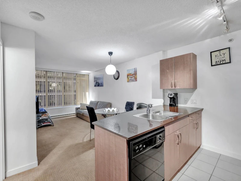 1506 - 610 Granville Street, Vancouver BC V6C 3T3