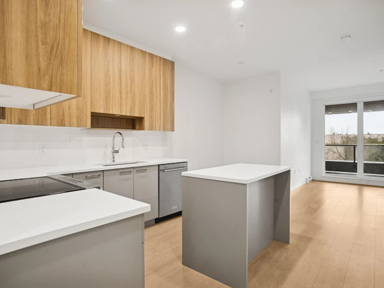 514-7588 16th Street, Burnaby, BC, V3N 0H8 - 16