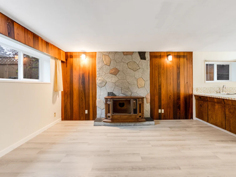10 N Stratford Avenue, Burnaby, BC, V5B 1K9 - 23