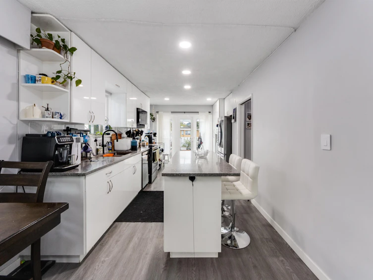 10 N Stratford Avenue, Burnaby, BC, V5B 1K9 - 7