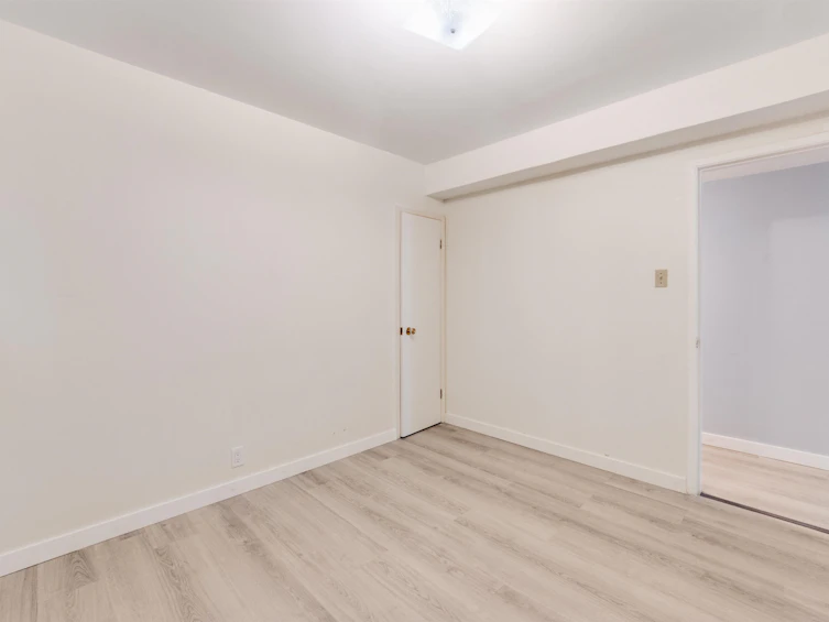 10 N Stratford Avenue, Burnaby, BC, V5B 1K9 - 28