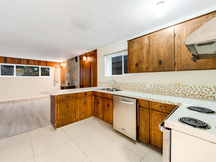 10 N Stratford Avenue, Burnaby, BC, V5B 1K9 - 24