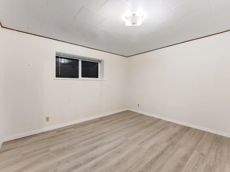 10 N Stratford Avenue, Burnaby, BC, V5B 1K9 - 30