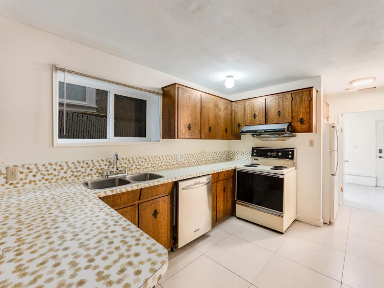 10 N Stratford Avenue, Burnaby, BC, V5B 1K9 - 21